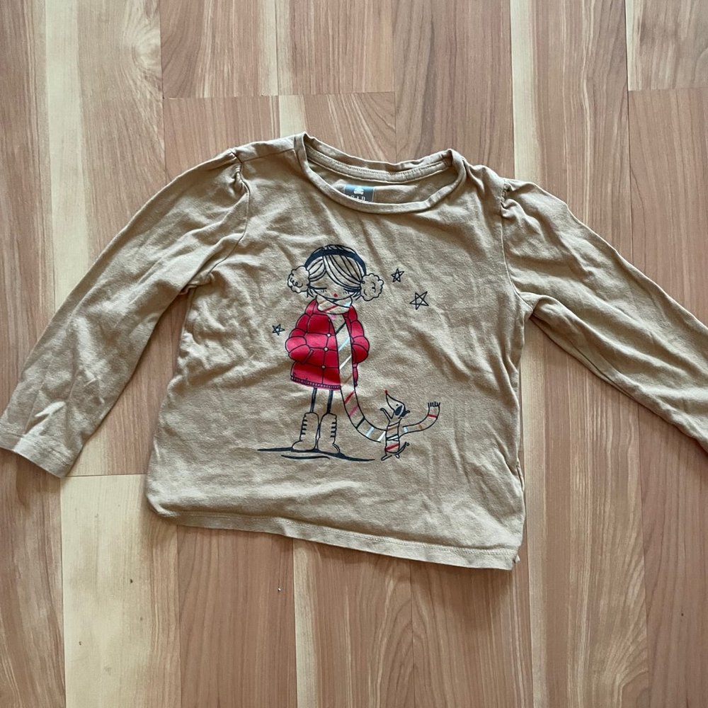 Gap Kids Winter Girl T-shirt - 4T